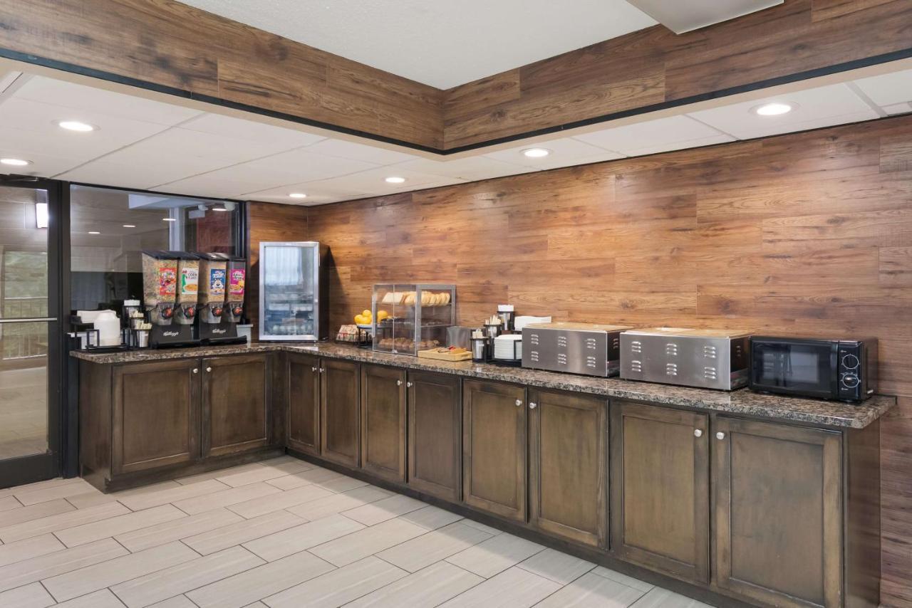 Surestay Plus Hotel By Best Western Gatlinburg Exterior photo